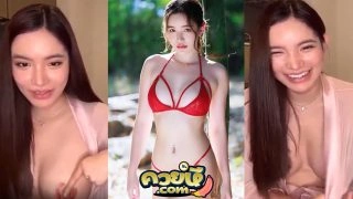 คลิปหลุดมิสแกรนประจวบ น้องเบบี้สุพรรณณี ใช้ลิฟสติกเขียนหัวนมตัวเองเล่น แล้วน้องนมโครตสวยโครตเสียว เลย 10/10 นึกภาพถึงตอนกระแทกหีแล้วนมเด้งเลย XXX ควยหี