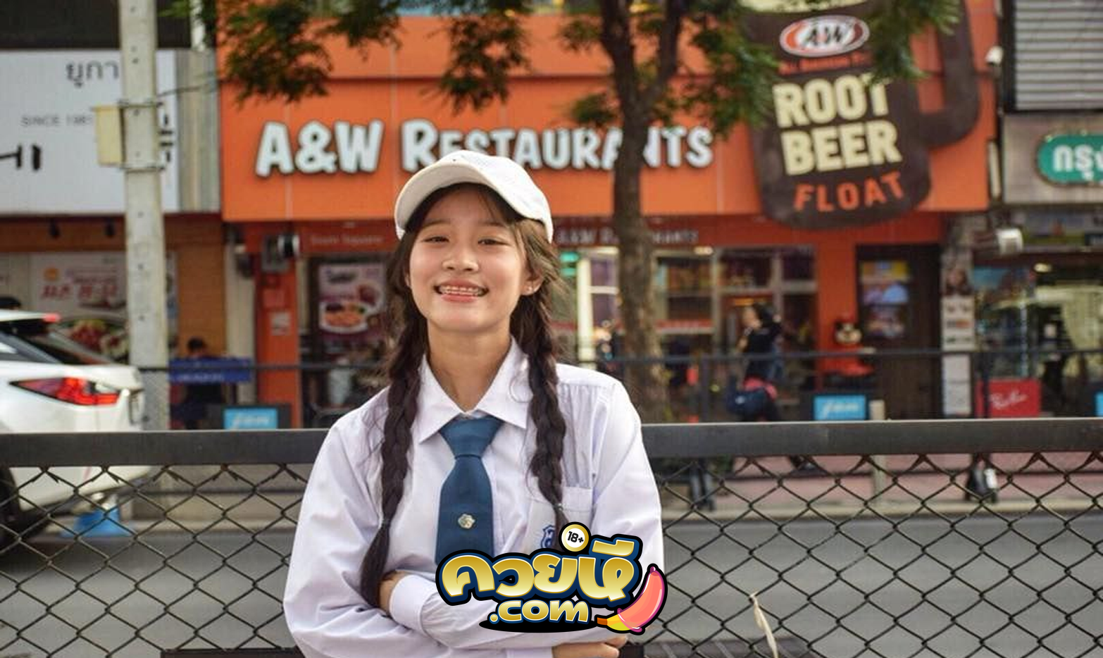 คลิปหลุด วัยรุ่นนักเรียน ผู้หญิงมาเล่นบ้านแฟน แฟนหนุ่มเงี่ยน จับแหวกหีเอาควยเสียบ ซอยแบบถี่ๆ ร้องครางเสียวแทบตาย ลงไปโม๊คควยให้แตกคาปากอย่างแจ่ม